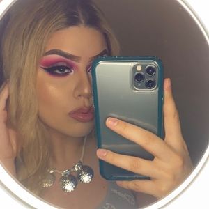 Meet your Posher, Giselle